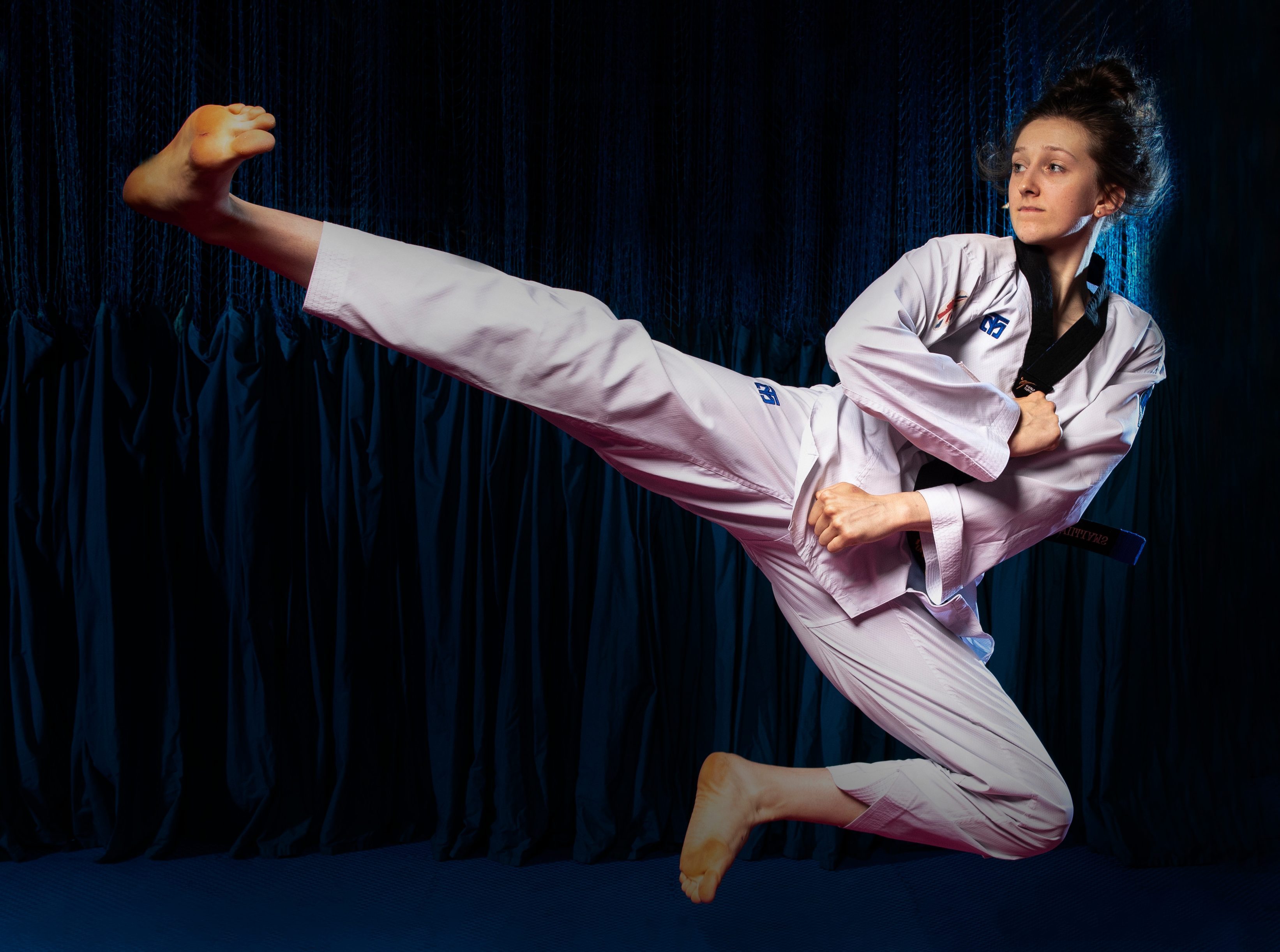 Cho taekwondo nao vs khac nhau karate Karate vs