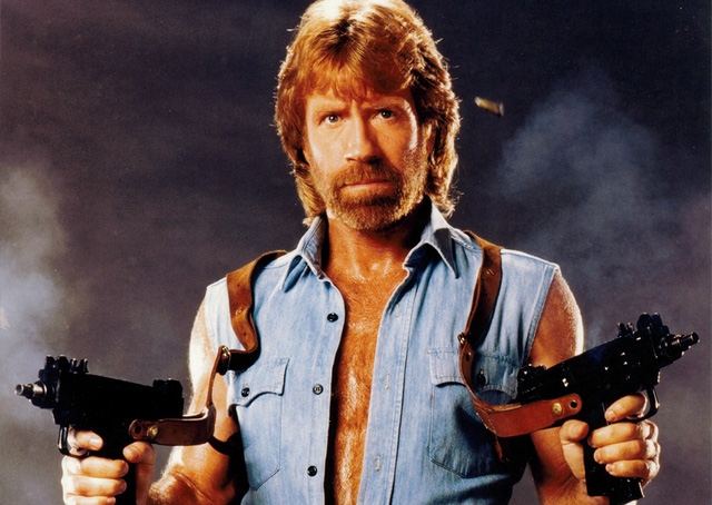 Chuck Norris, võ sư kiêm diễn viên người Mỹ.