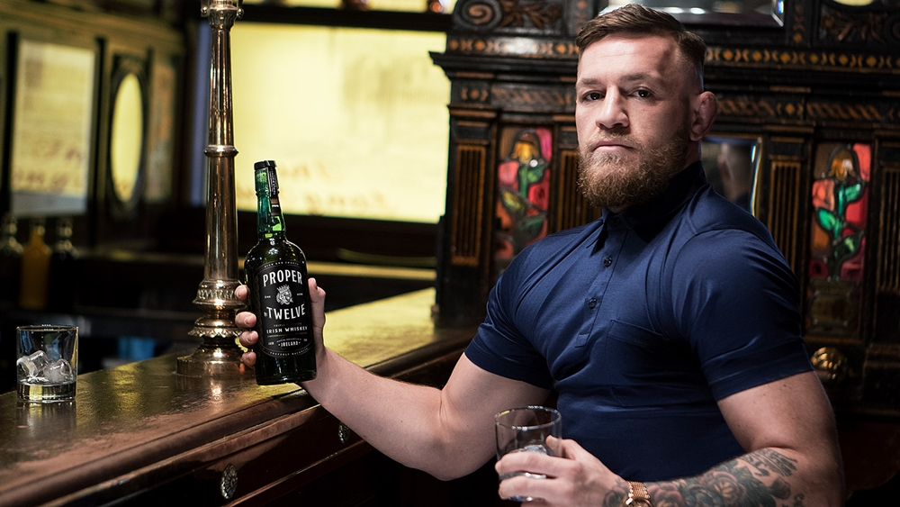 McGregor và thương hiệu Whiskey của mình.