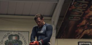 Tuyên bố giải nghệ, McGregor bất ngờ đăng ảnh tập luyện sau phát biểu lạnh lùng của chủ tịch UFC