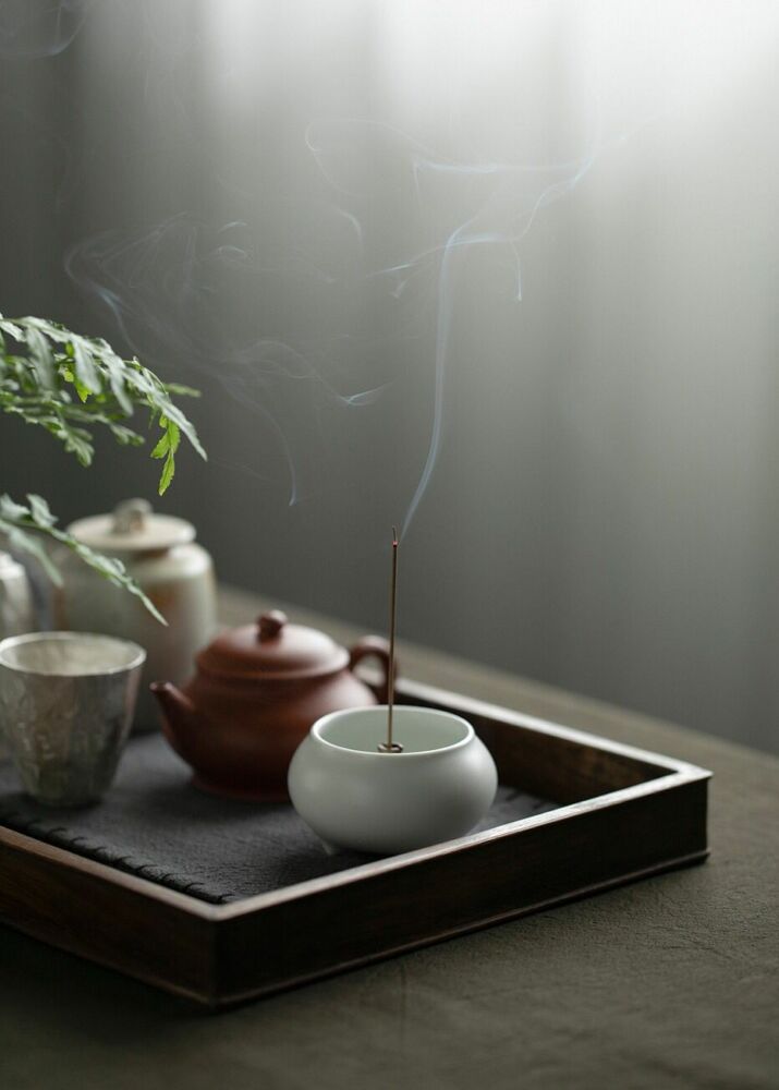 Trà để lâu không bị hư hỏng, giống như những vị chân tu thuần khiết không bị thế gian làm bợn nhơ.