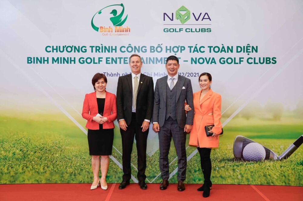 Binh Minh Golf – Entertainment đã ký hợp tác cùng Nova Golf Clubs, đồng hành tổ chức chuỗi giải đấu, sự kiện văn hóa, thể thao, giải trí trong năm 2022.