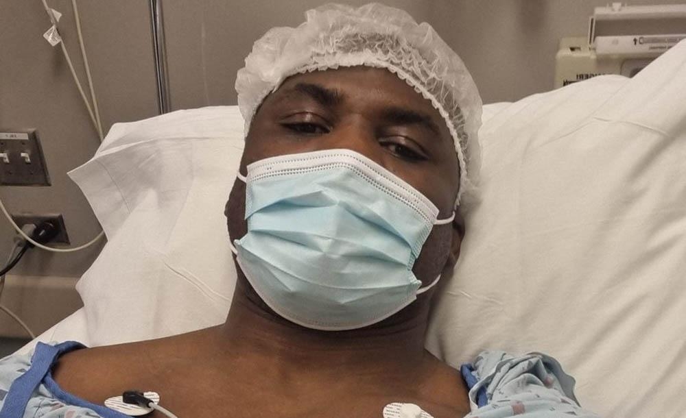 Francis Ngannou vừa trải qua ca phẫu thuật gối.