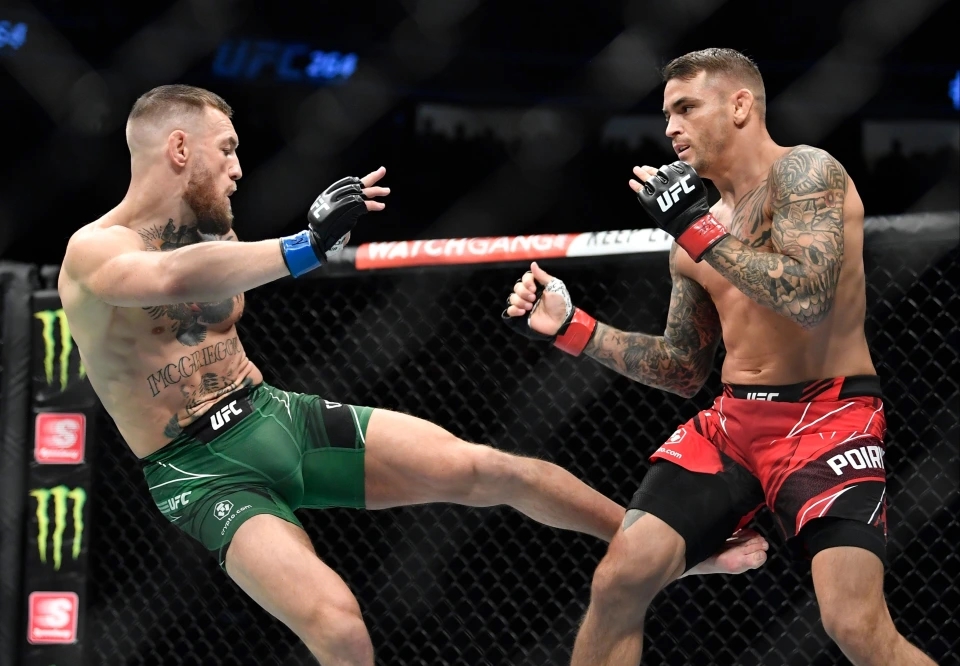 Dustin Poirier đang dẫn 2-1 sau 3 lần đối đầu Conor McGregor.