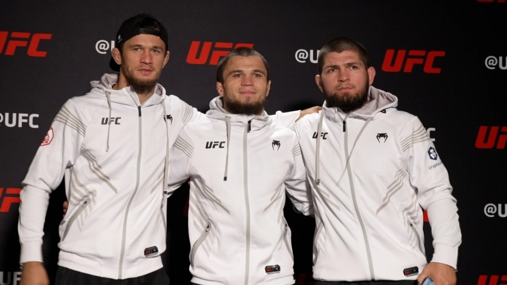 Umar Nurmagomedov là anh em họ với cựu vô địch UFC Khabib Nurmagomedov.