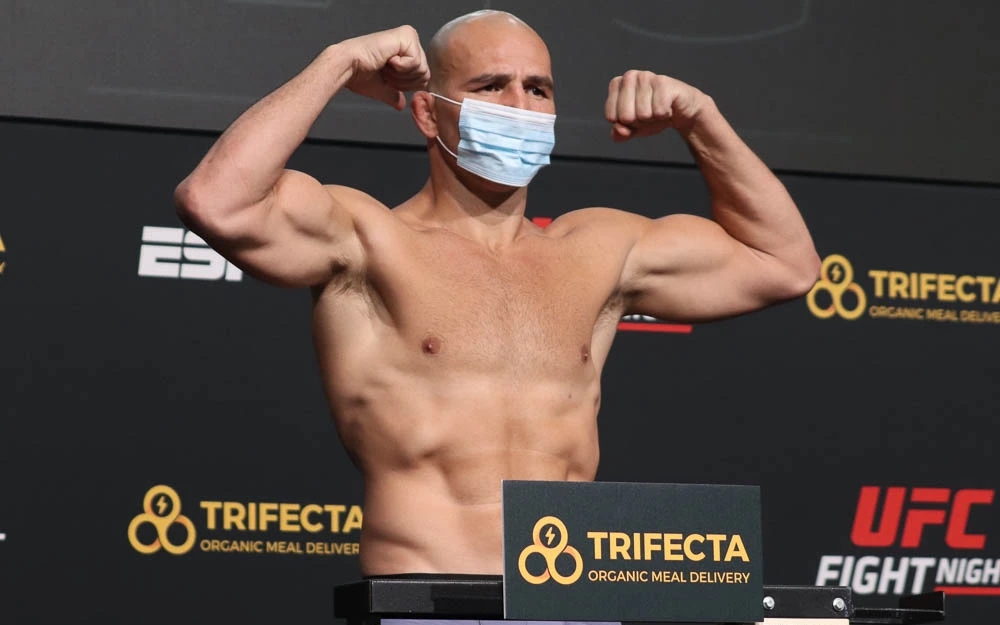 Glover Teixeira chưa chốt thời điểm giải nghệ chính thức.