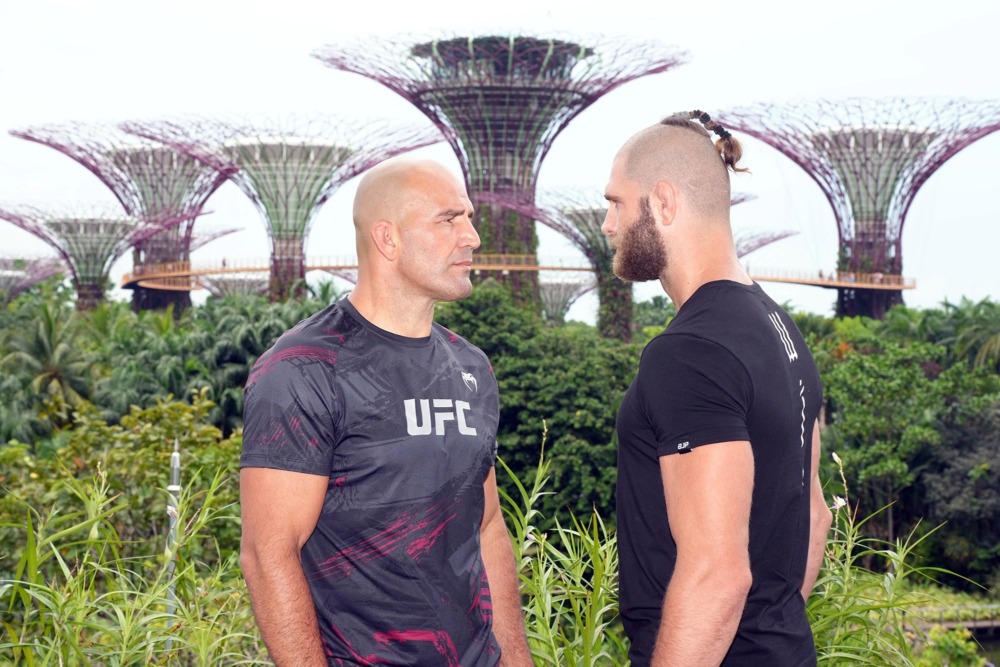 Glover Teixeira sẽ bảo vệ danh hiệu trước Jiri Prochazka tại Singapore.