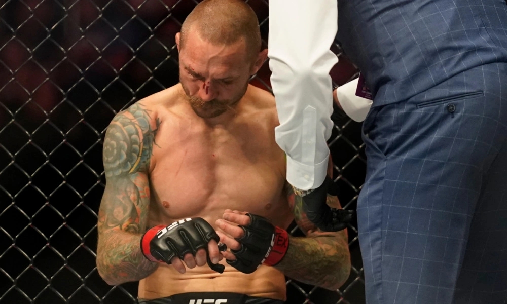 Eddie Wineland giải nghệ sau thất bại trước Cody Stamann.