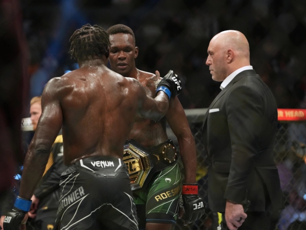 Israel Adesanya có chiến thắng thuyết phục trước Jared Cannonier tại UFC 276.
