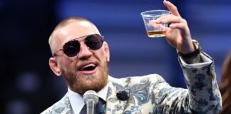 McGregor đã không thi đấu hơn 1 năm qua.