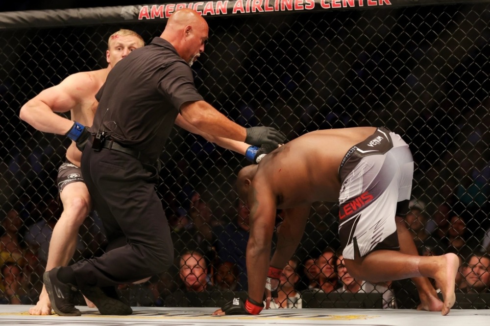 Derrick Lewis đang có phong độ không tốt trong những trận đấu gần nhất.