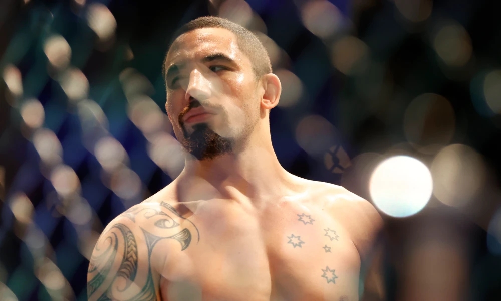 Kế hoạch của Robert Whittaker bị trì hoãn bởi Paulo Costa.