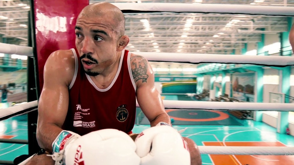 Jose Aldo luôn thể hiện khát khao bước lên sàn quyền anh chuyên nghiệp.