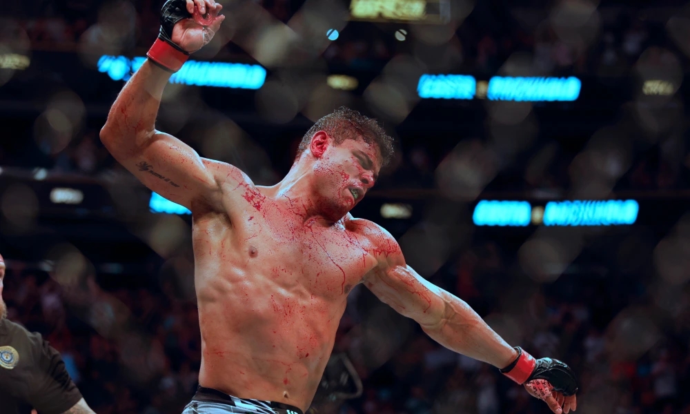 Paulo Costa từ chối đấu với Robert Whittaker tại UFC 284.