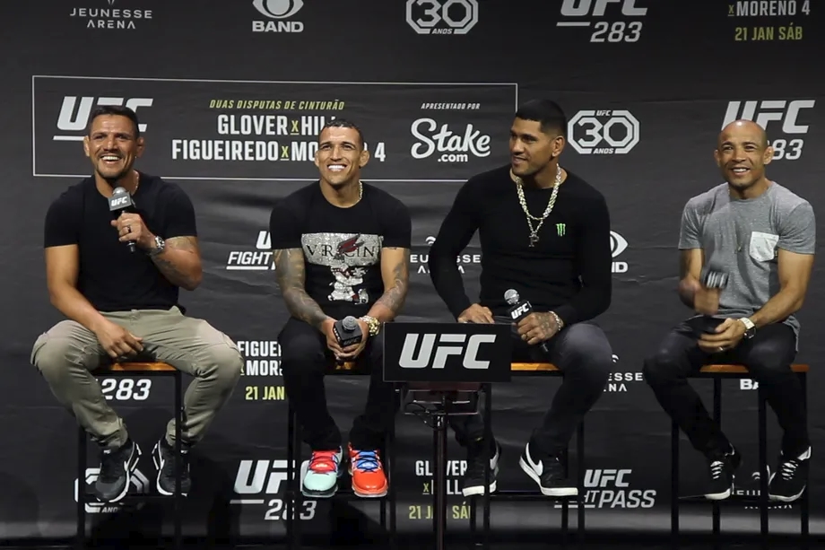 Bộ tứ Brazil Rafael dos Anjos, Charles Oliveira, Alex Pereira và Jose Aldo.