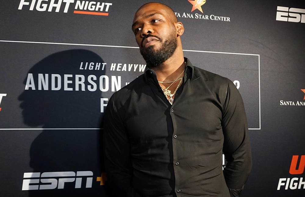 Jon Jones khẳng định trì hoãn ngày ra mắt hạng cân nặng UFC không phải vì tiền.