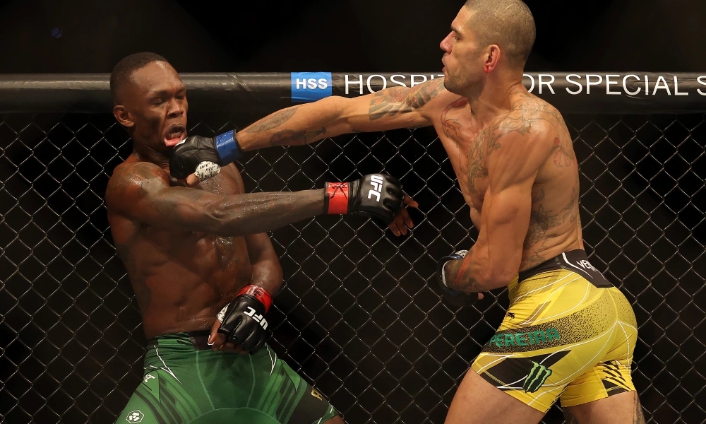 Israel Adesanya có những lợi thế nhất định trước khi bị Pereira knockout ở hiệp cuối tại UFC 281.