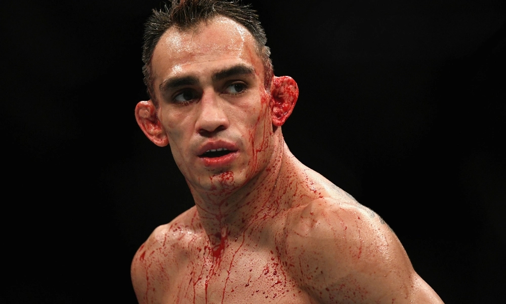 Tony Ferguson gặp khó khăn cả trong sự nghiệp lẫn đời sống cá nhân.